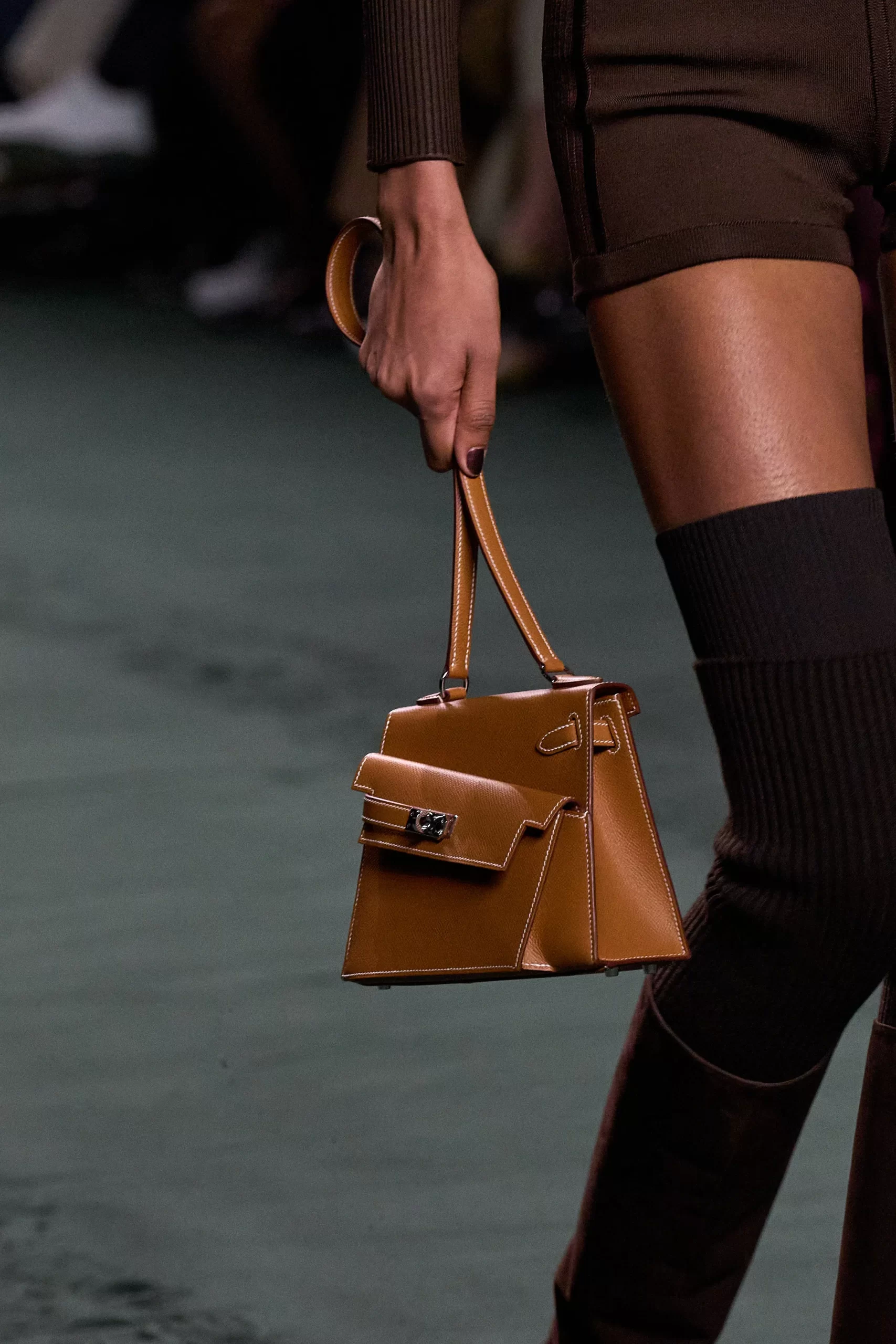 The New Hermès Kelly Messenger Bag is Here - PurseBop