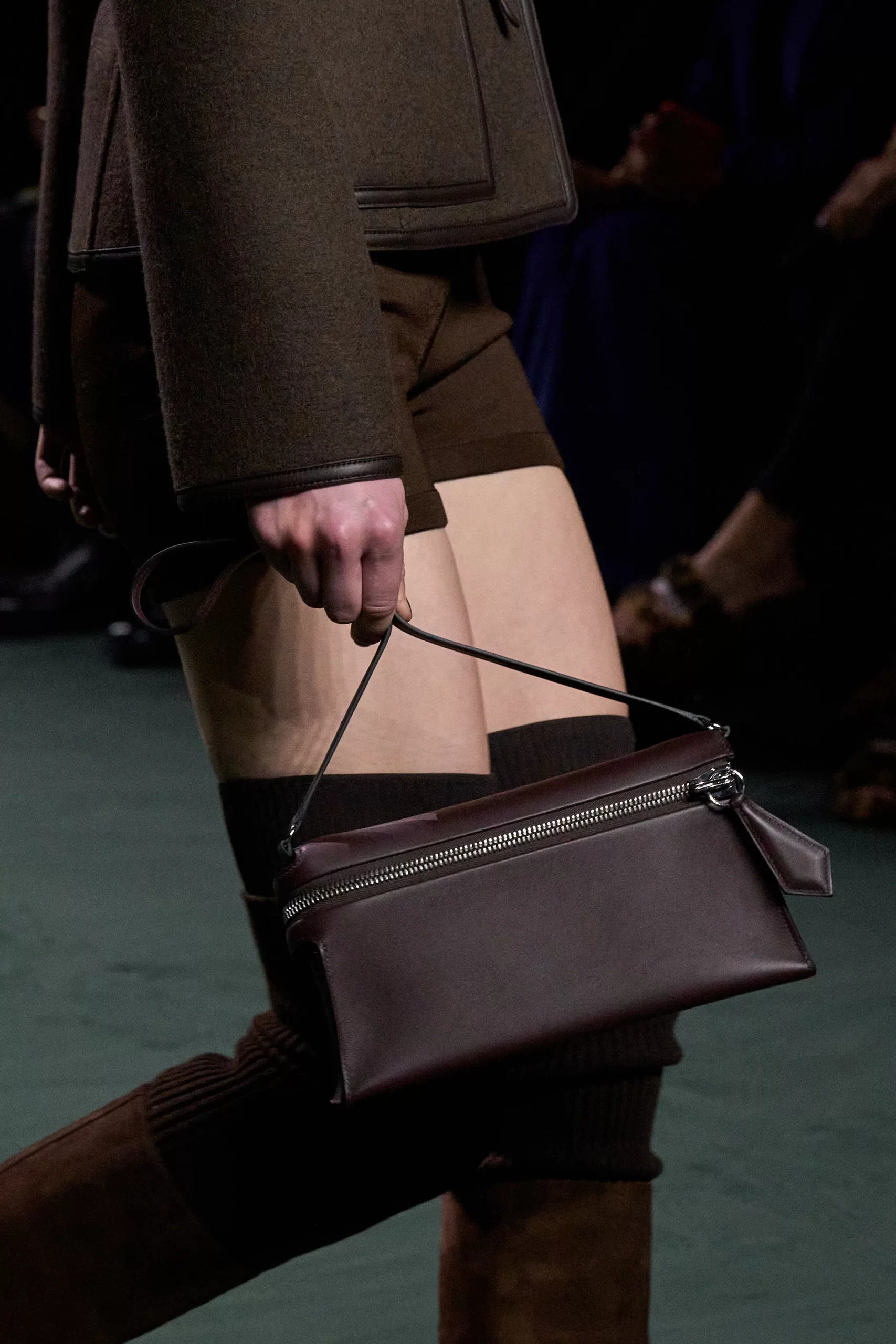 First Look at the New Hermès 'In the Loop' Bag - PurseBop