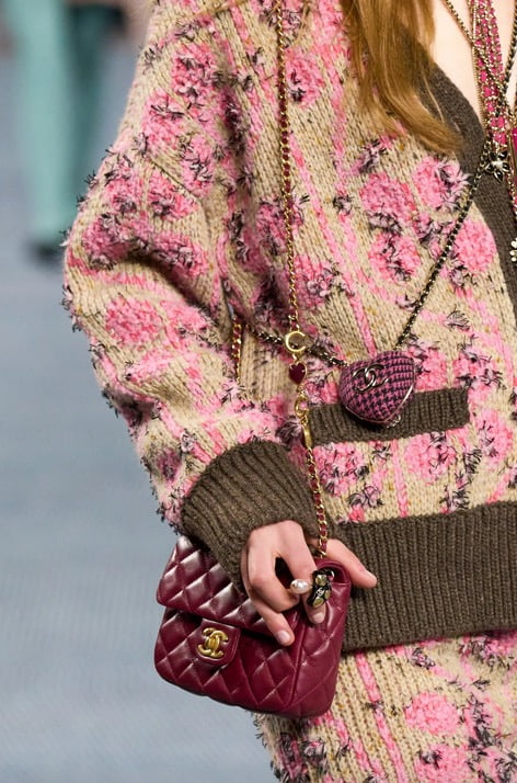 chanel fall winter 2022 handbags