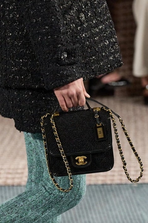 chanel tweed bag 2022