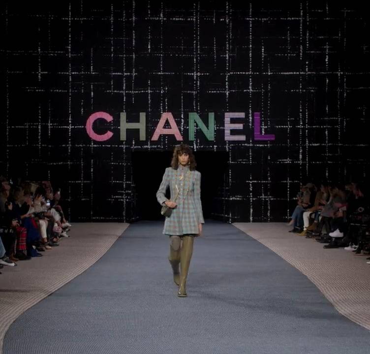 chanel tweed bag 2022