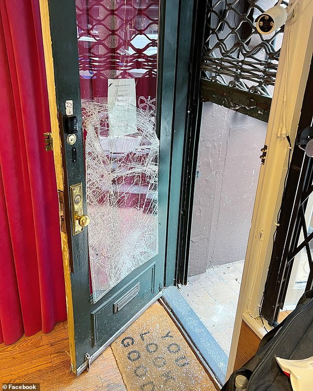 NEWS: Daylight Robbery at Upper East Side Boutique, $40,000 in LV, Chanel Handbags Stolen | PurseBop NEWS: Daylight Robbery at Upper East Side Boutique, $40,000 in LV, Chanel Handbags Stolen | PurseBop