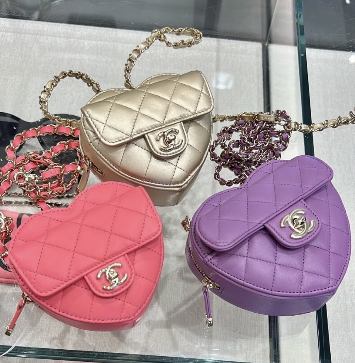 CHANEL HEART BAG PRICE REVEALED! CHANEL 22S HEART BAG PRICE LIST + INFO  ABOUT THE CHANEL UNICORNS! 