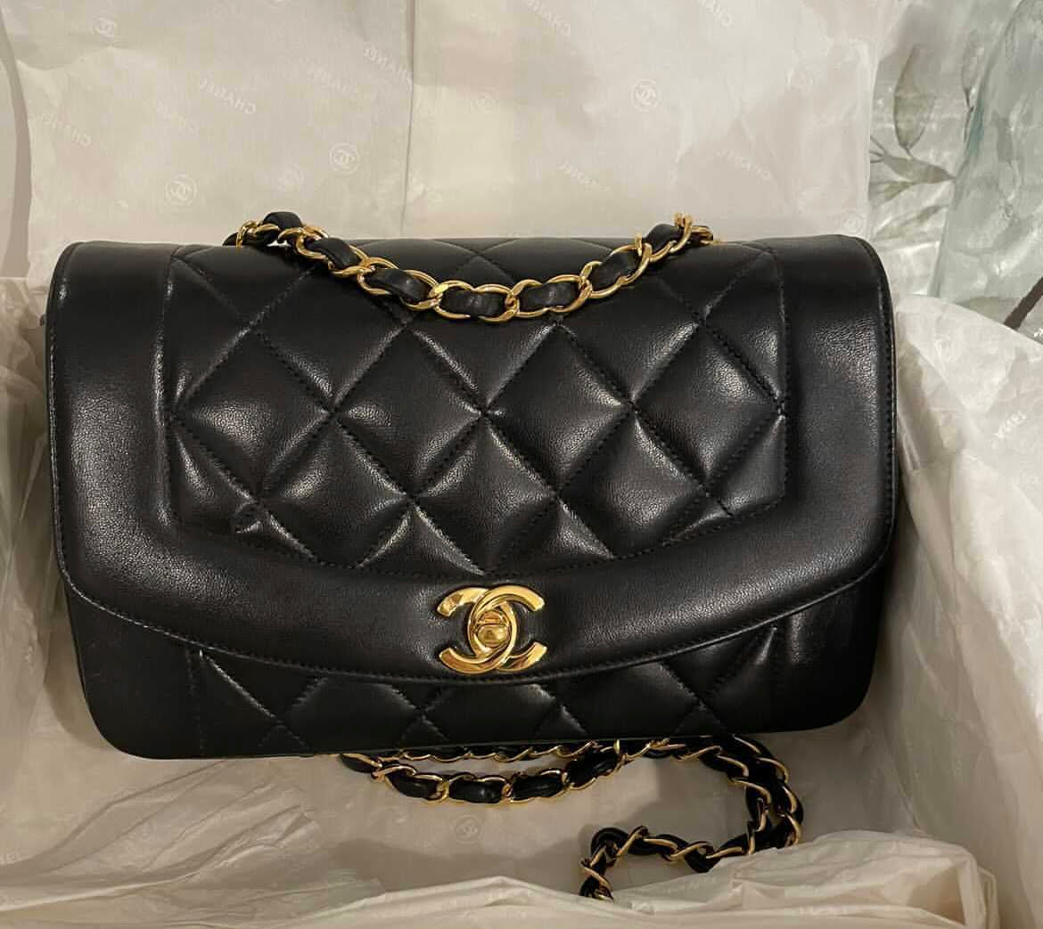 History of the bag: Chanel Flap Bag – l'Étoile de Saint Honoré