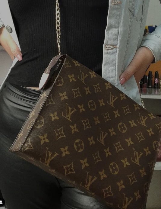 NEW LOUIS VUITTON TOILETRY POUCH ON CHAIN REVIEW, IS IT WORTH IT?