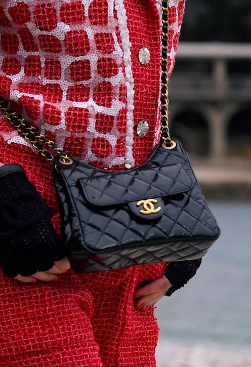 gold chanel purse caviar