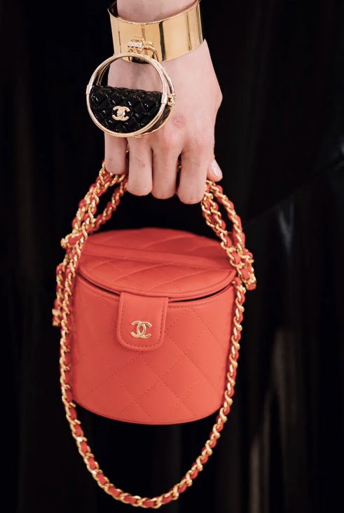 See the Bags of Chanel Cruise 2023 - The Vault