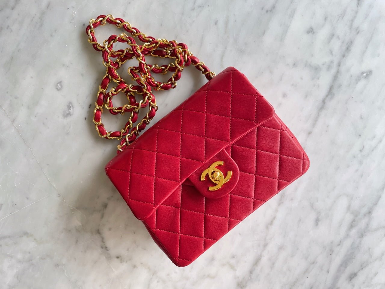 red chanel purse