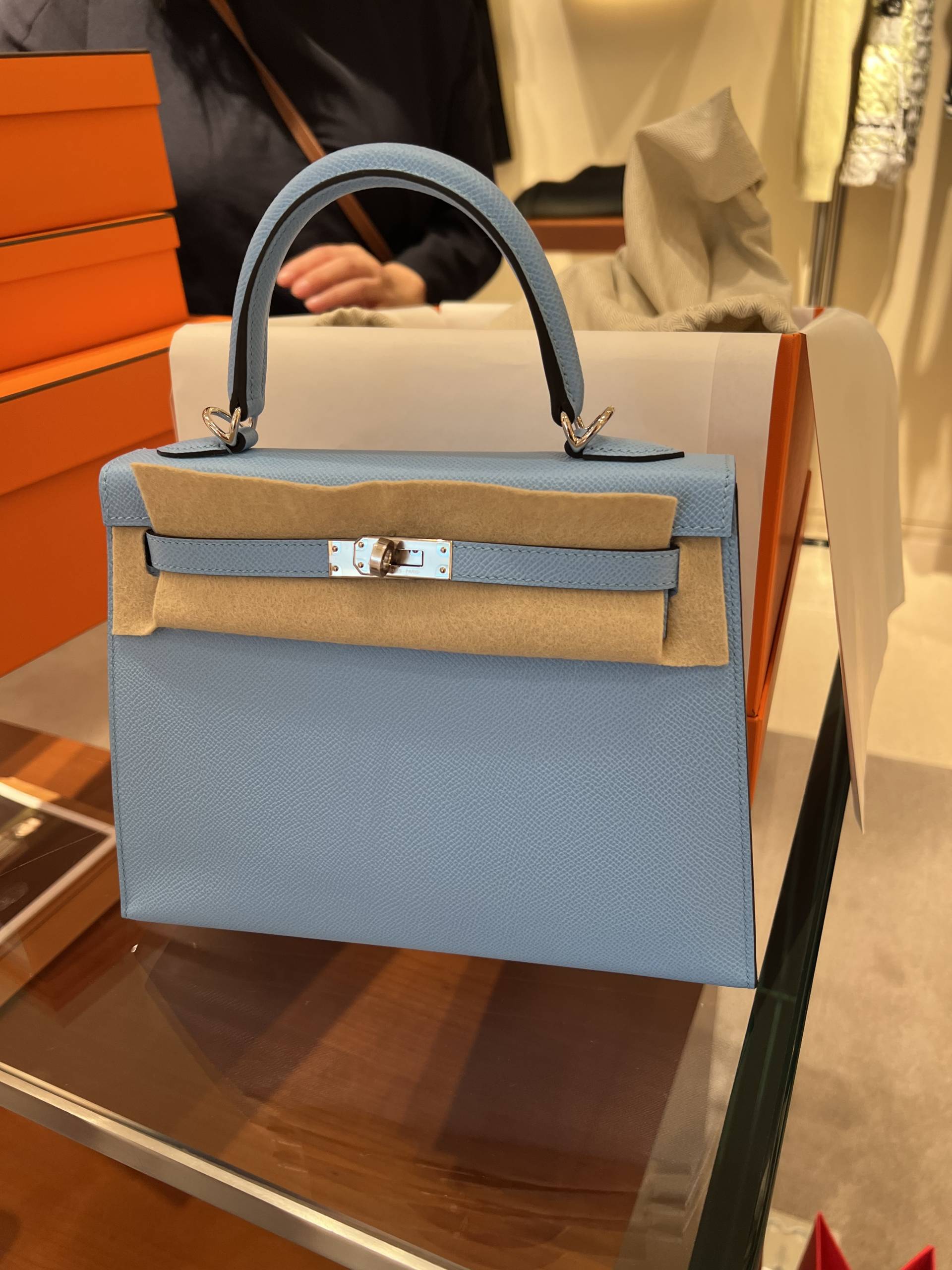 A Visit to the Spa - Hermès Style - PurseBop