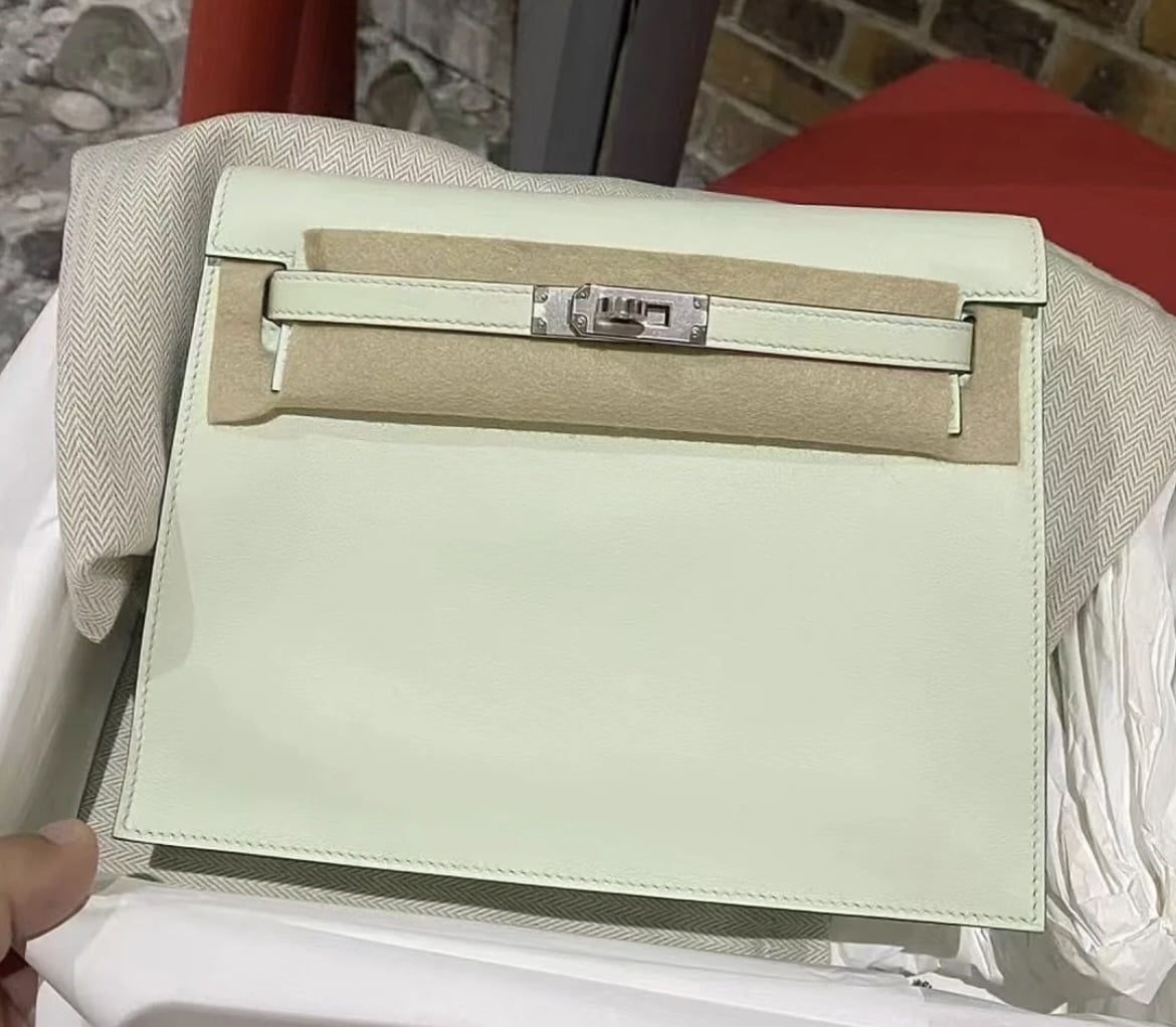 HERMES Kelly 28 Biscuit Togo GHW U/ 2022 *New - Timeless Luxuries