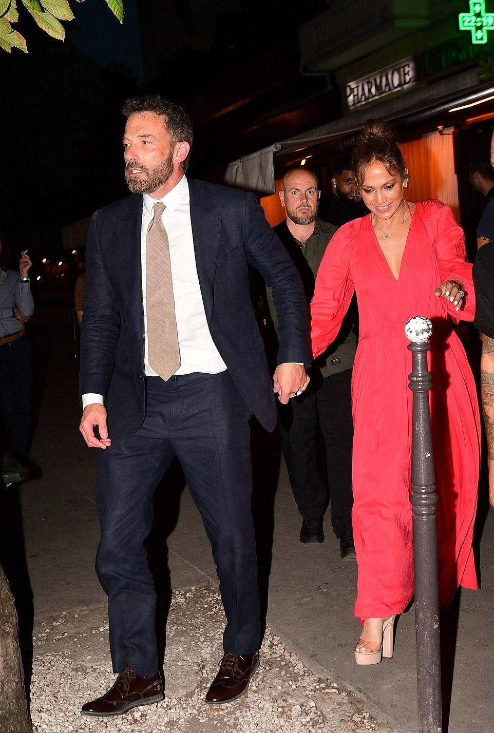 Jennifer Lopez's Luxe Gym Outfit Includes a Rare Hermès Birkin Bag