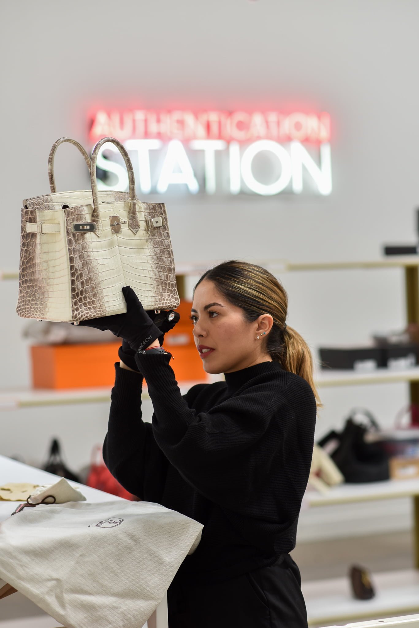 Everything You Need to Know About the New 23K Chanel Kelly Shopper Bag -  Academy by FASHIONPHILE