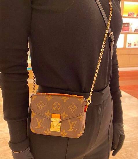 New Louis Vuitton Micro Pochette Metis in empreinte leather - LV so cute in  pink, yellow & taupe 