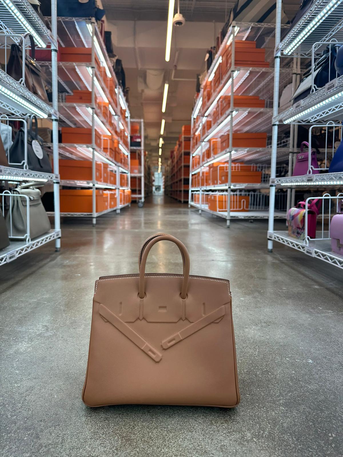 Louis Vuitton Pochette – Collectors cage