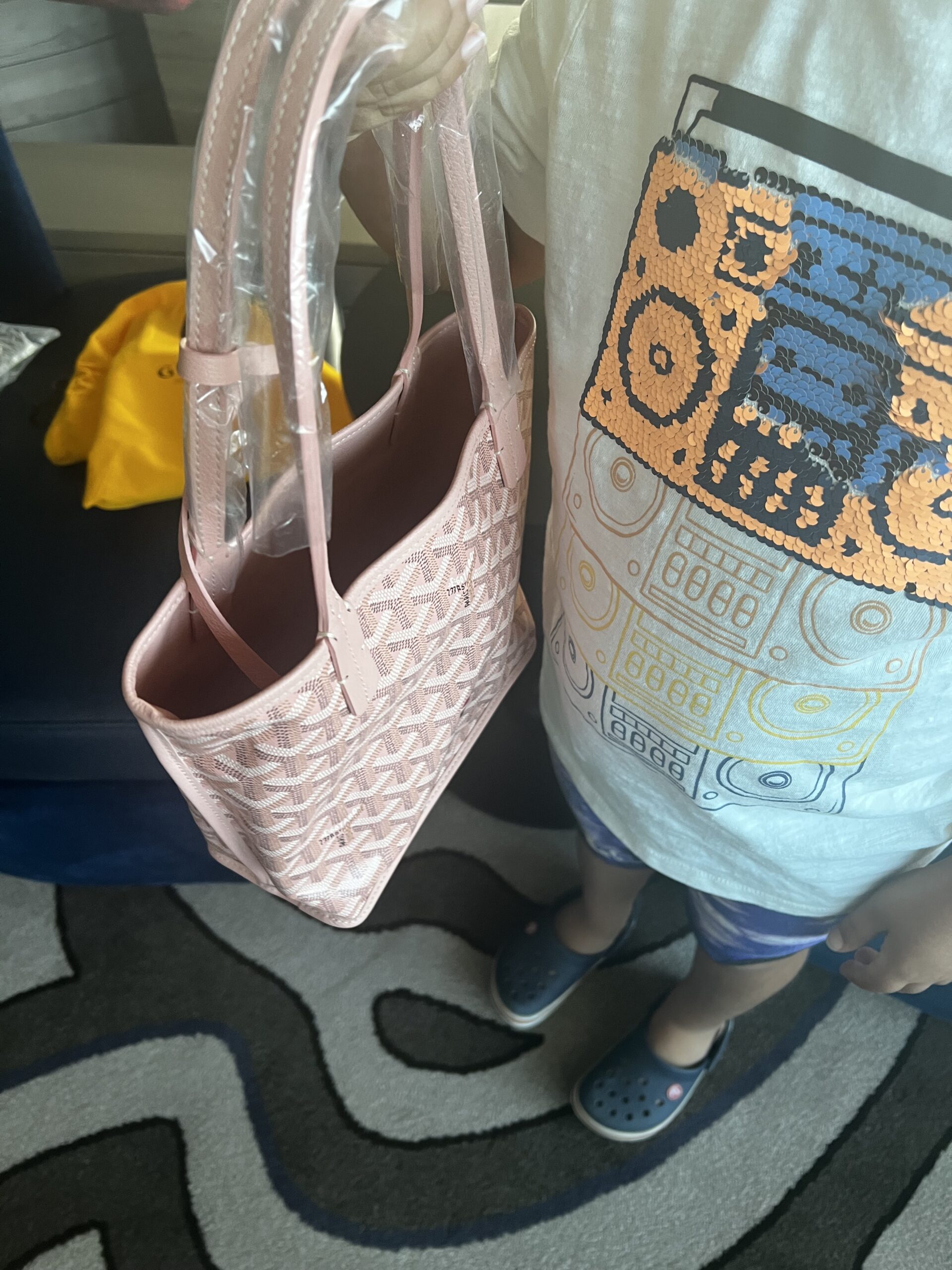 goyard tote pink