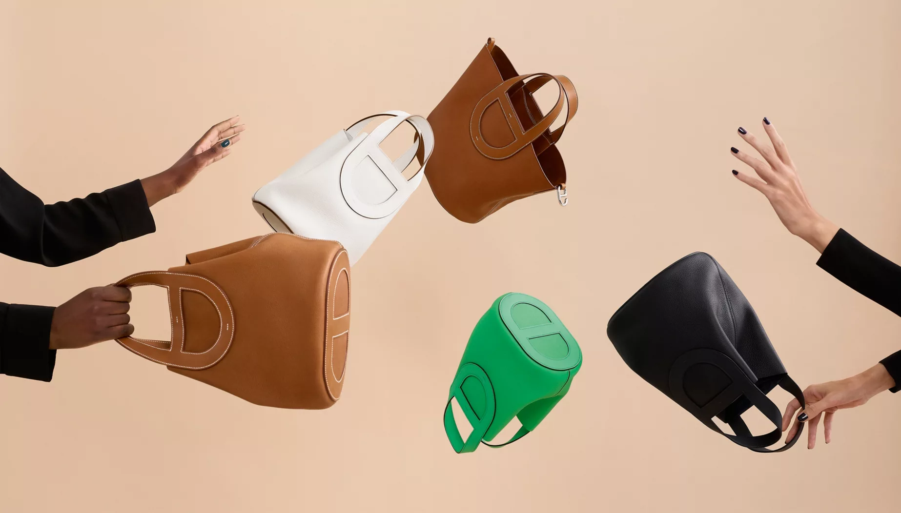 Shop HERMES In-the-loop to go pouch by Californialove;)