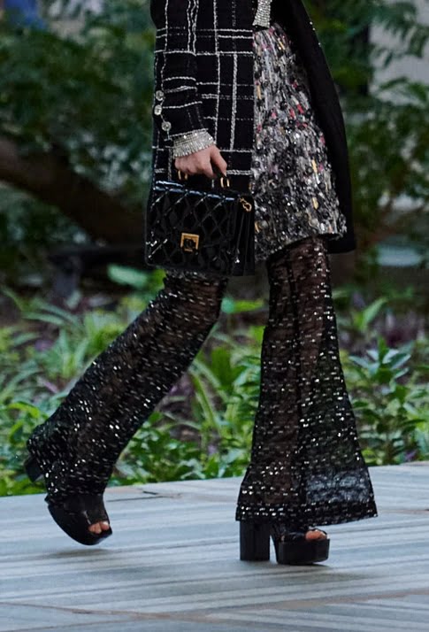 Chanel 2022/23 Métiers d'art Collection Is Big on Bags - Large and