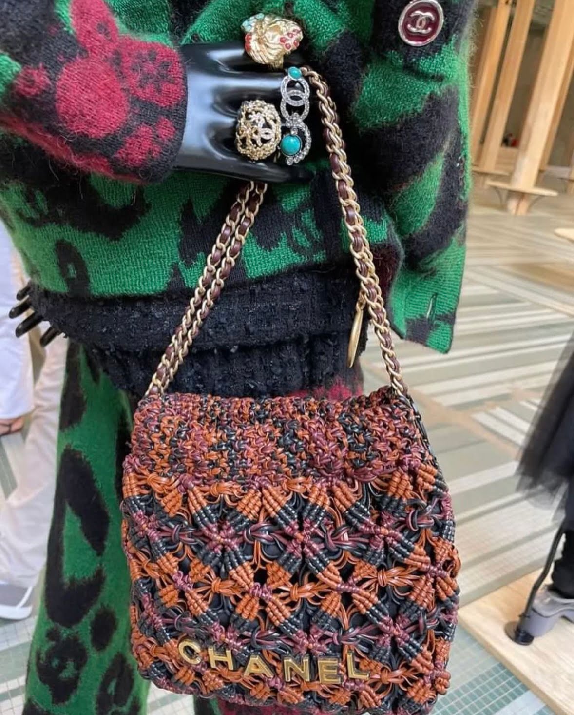 Chanel 2022/23 Métiers d'art Collection Is Big on Bags - Large and