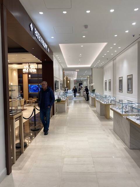 Retail - Louis Vuitton, Short Hills Mall, NJ