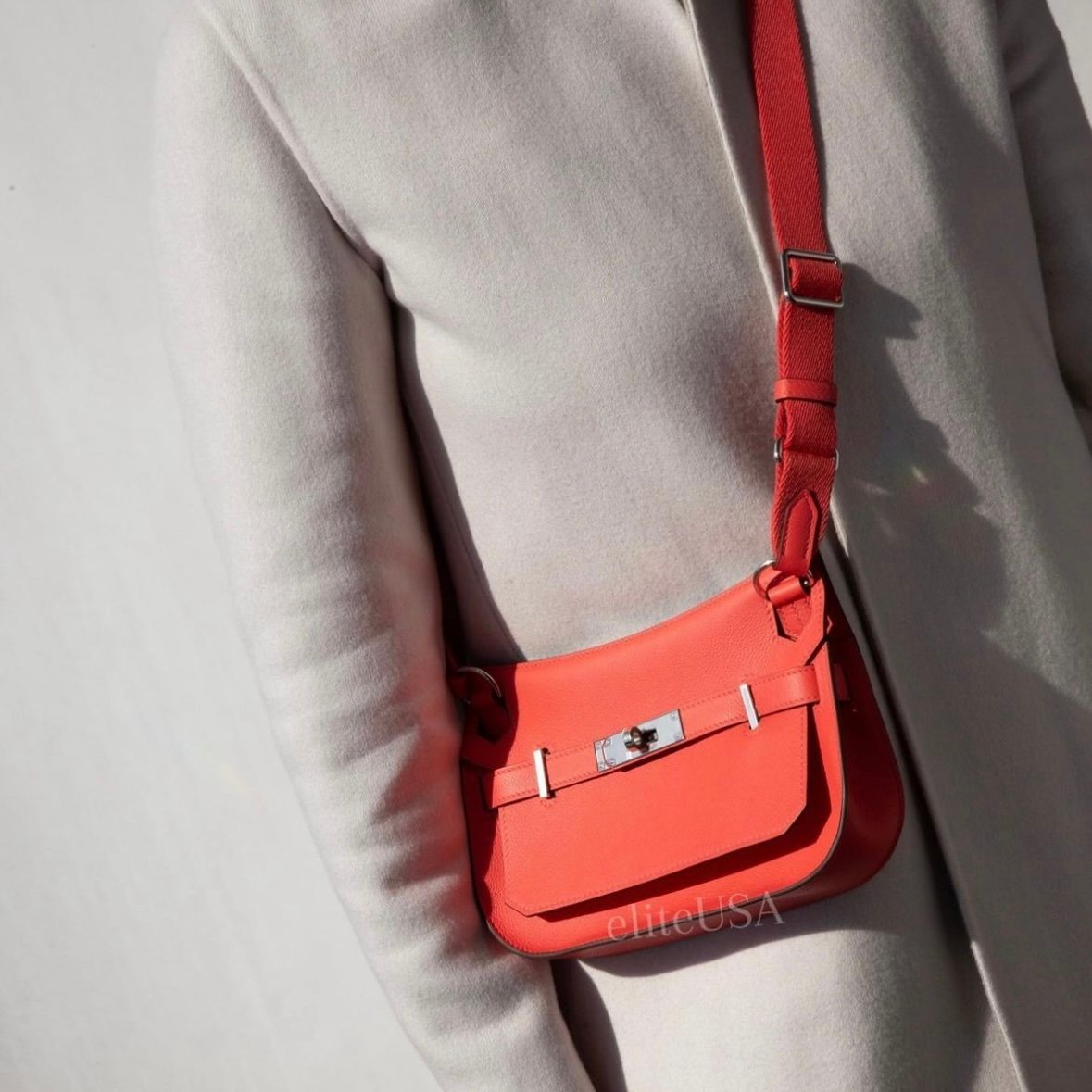 Hermès is releasing mini Jypsiere in their FW2022 collection and