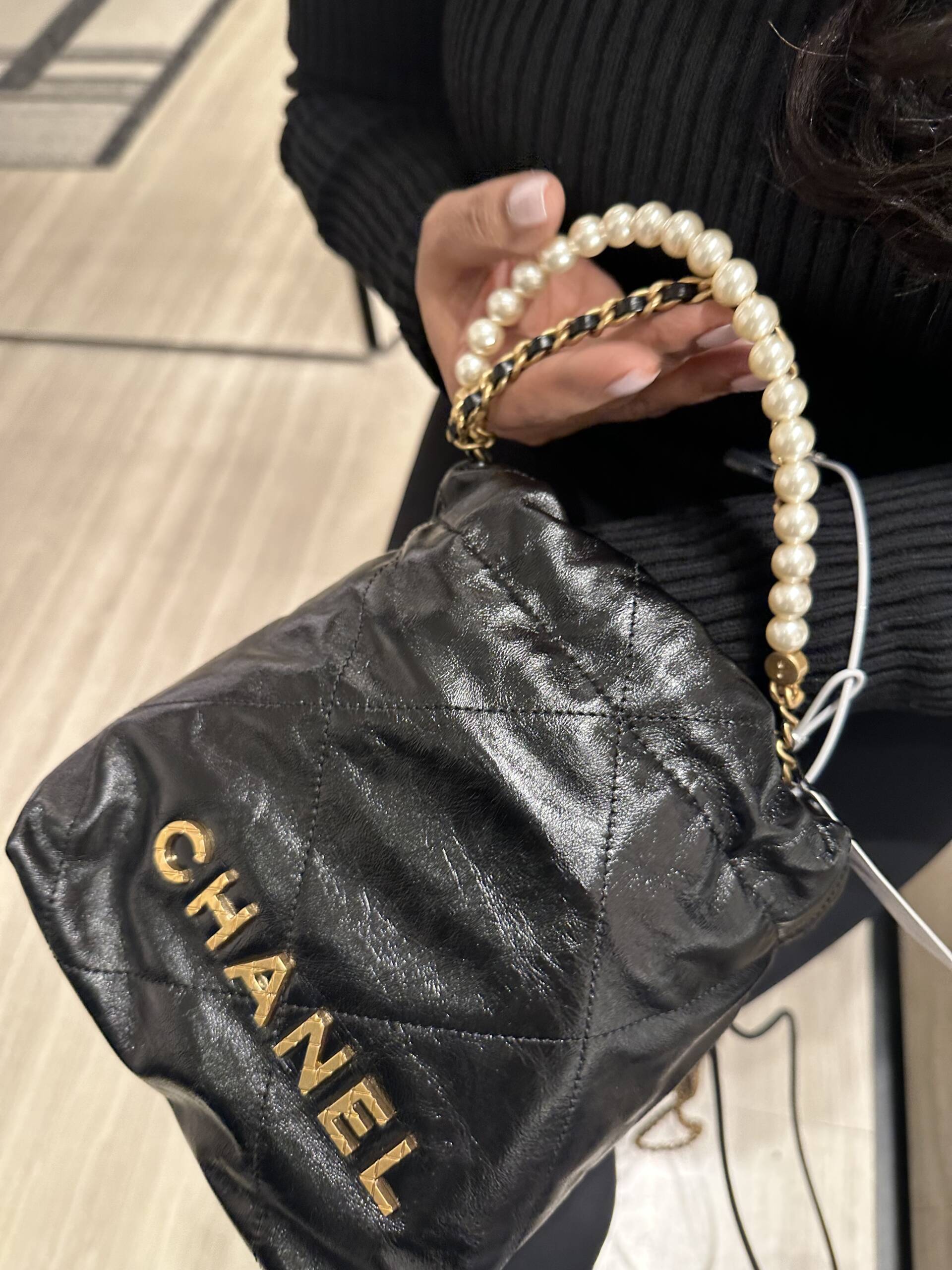 chanel 22 mini bag