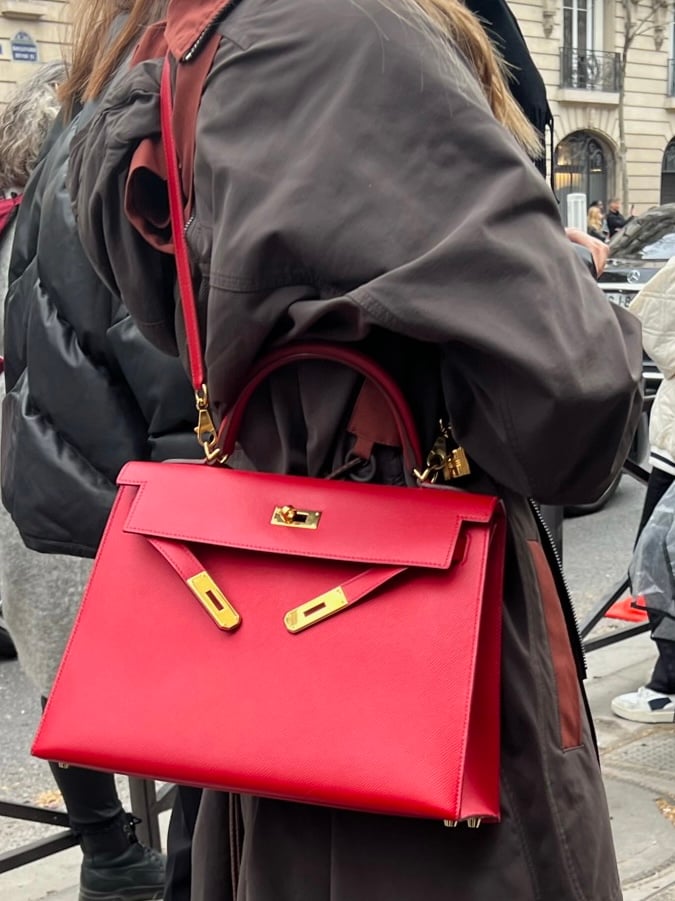 paris street style | style hermes bag | mini kelly 20 | hermes paris fashion week 2023 | hermes styling