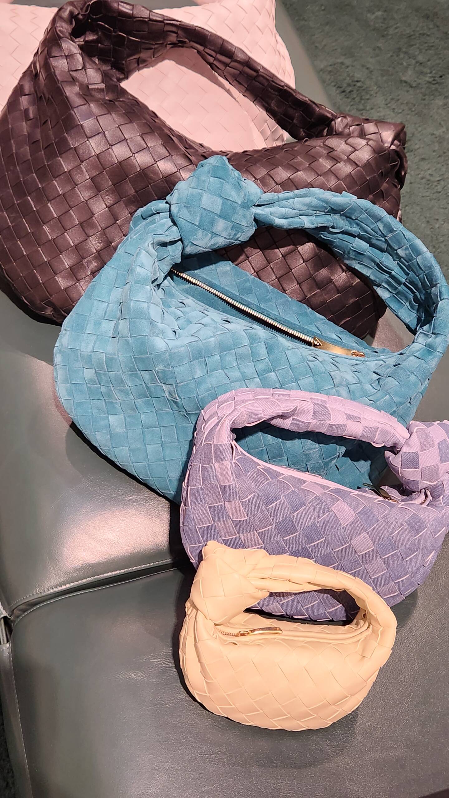 BOTTEGA VENETA TEEN JODIE REVIEW, SIZING COMPARISON VS SMALL AND