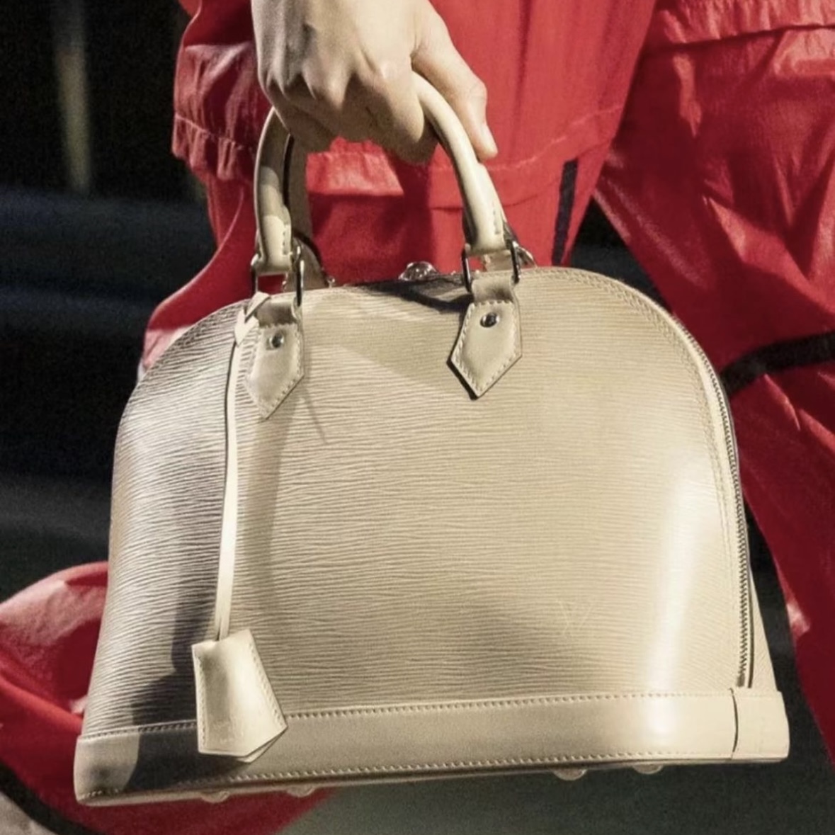 Big is the Name of the Game for Louis Vuitton's Spring 2023 Handbags -  PurseBop