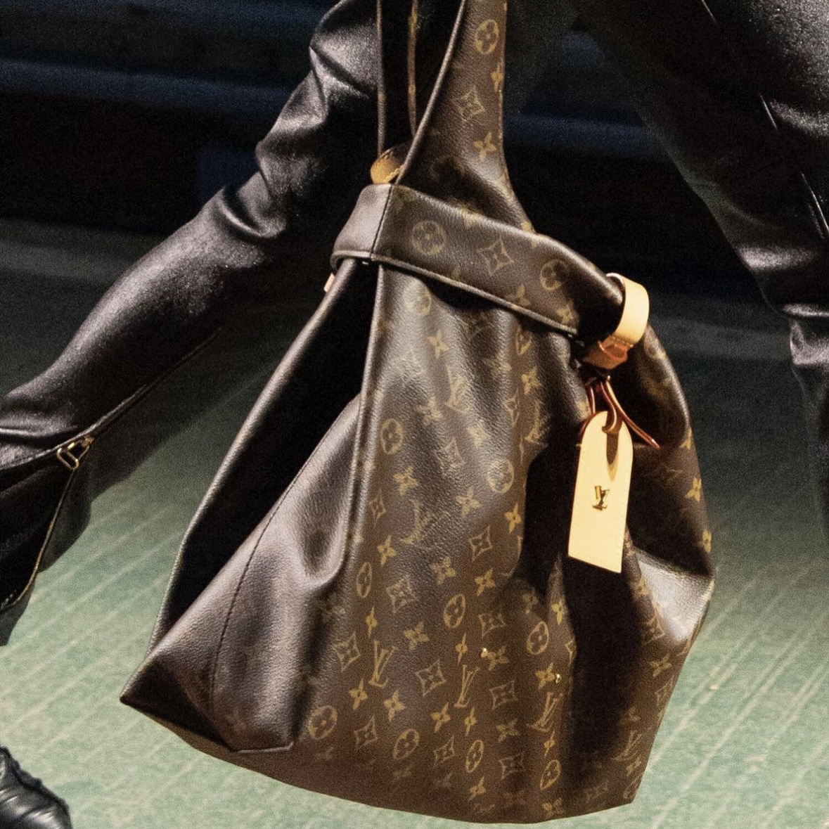 Louis Vuitton Multi-Pochette Bag Street Style in 2023