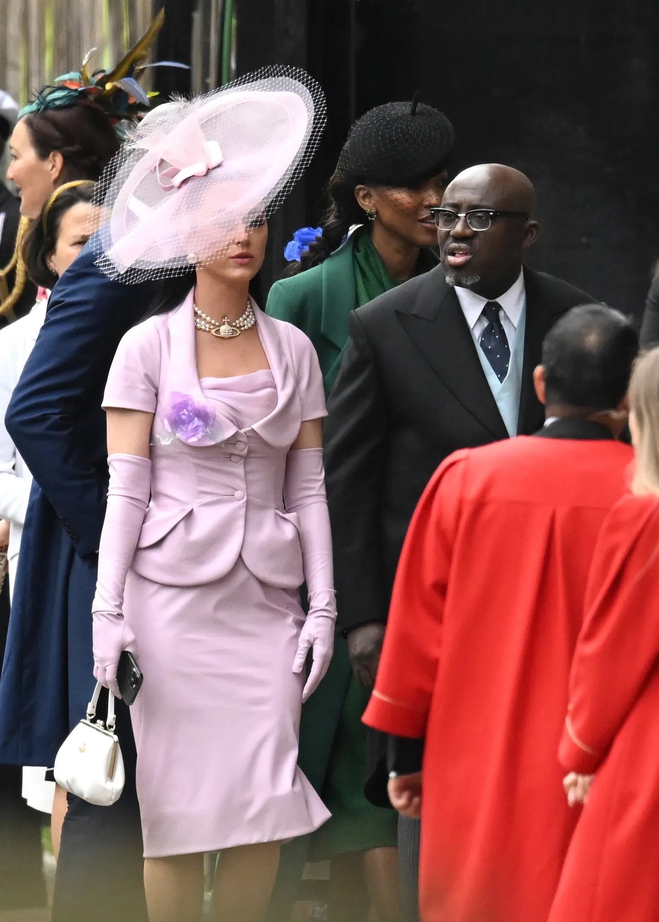 Coronation clutches | handbags coronation | best handbags of coronation | King Charles coronation clutches | coronation style | coronation fashion | best fashion of coronation | Kate Middleton style