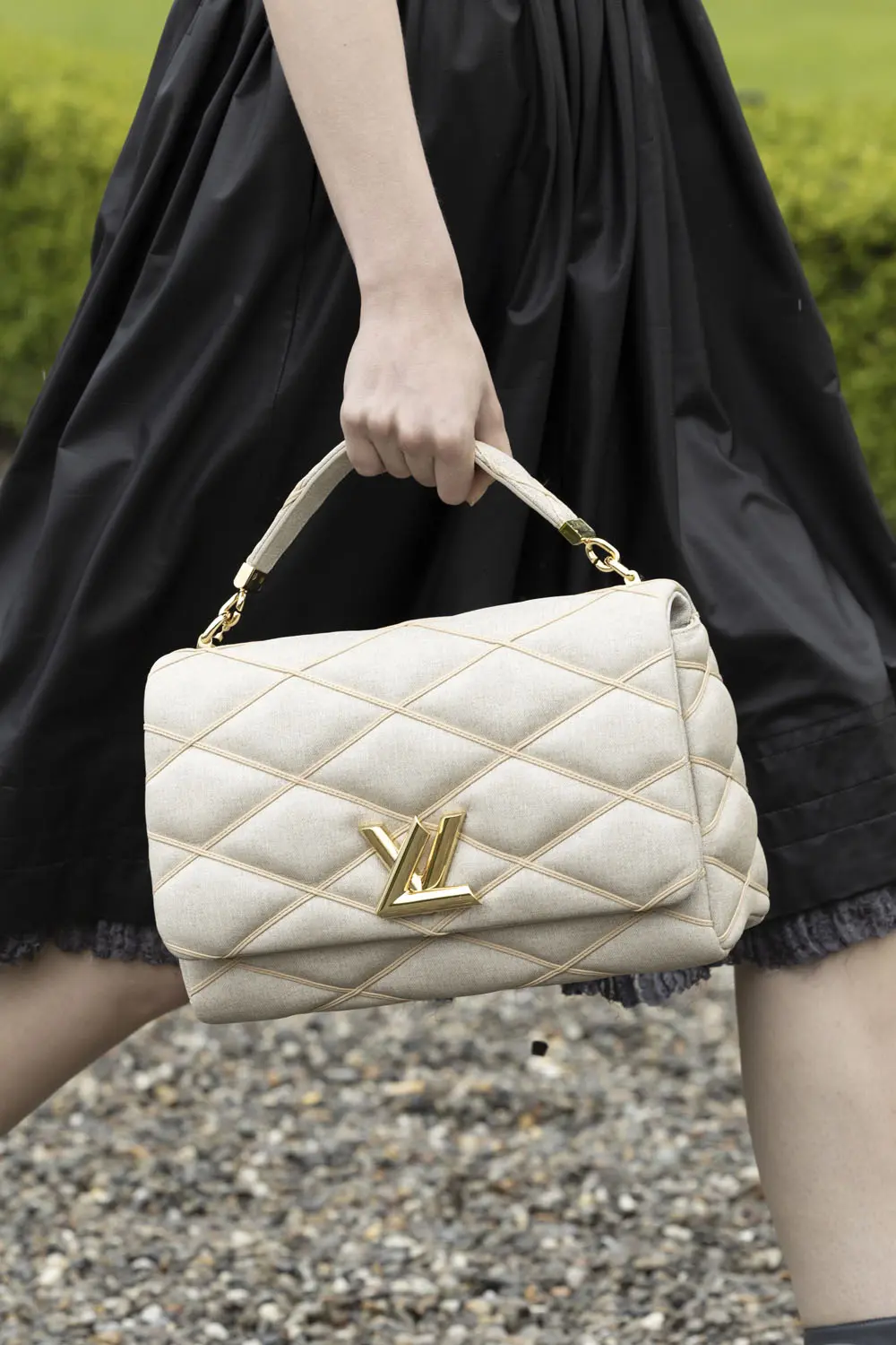 All About the Re-released LV GO-14 - PurseBop