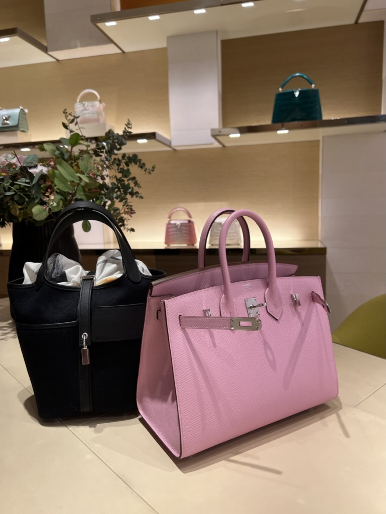 Can I View My Hermès Quota Bag Offer Outside the Private Room? | PurseBop