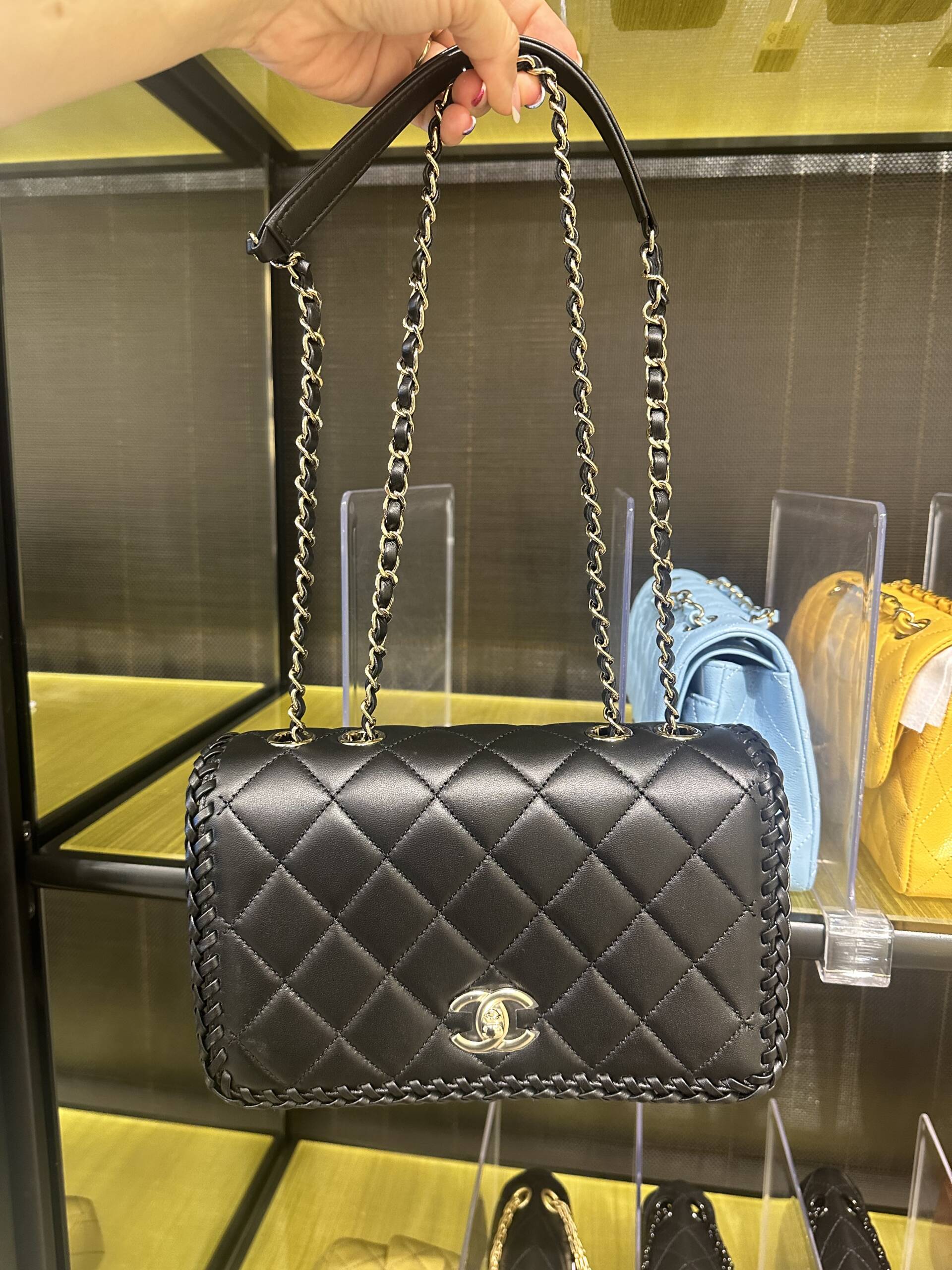 OMG, Chanel 22/23 Métiers d'art Bags are TDF - PurseBop