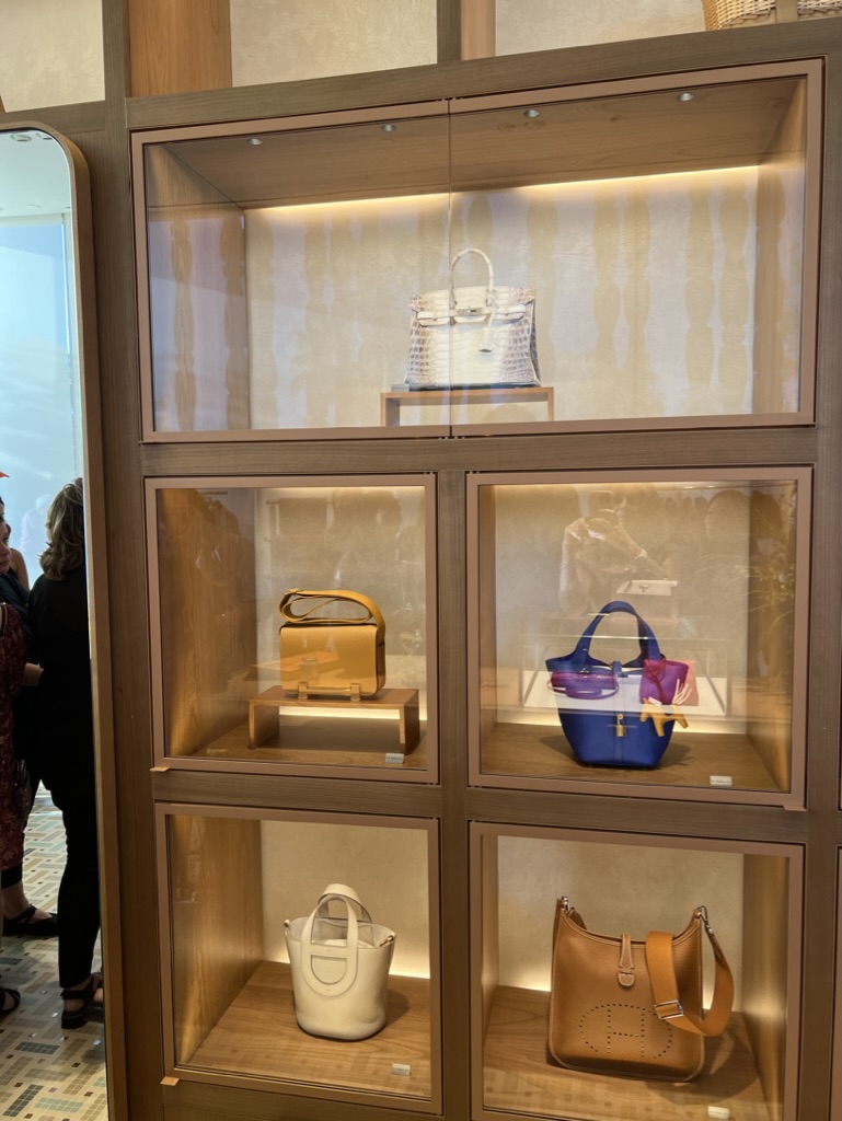 Hermès opens new boutique at Westfield Topanga – Daily News