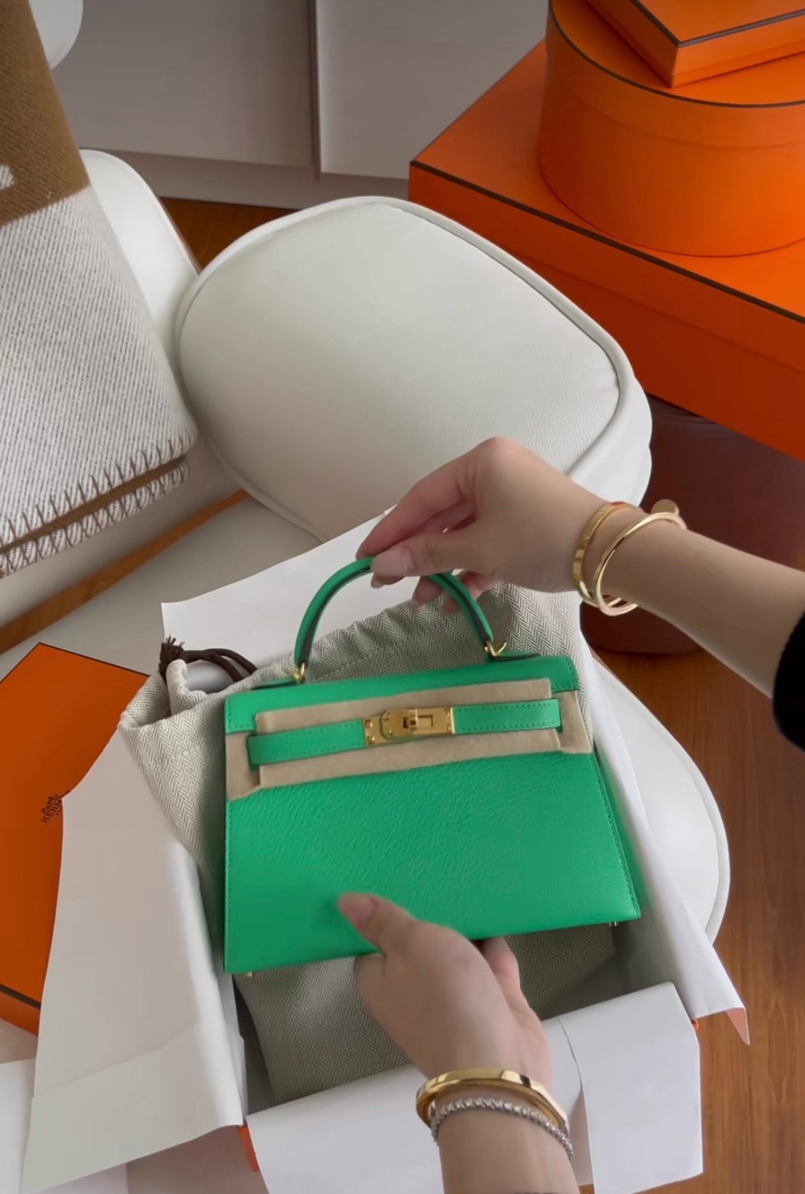 Can you buy Hermes bags online without dealing with an SA?