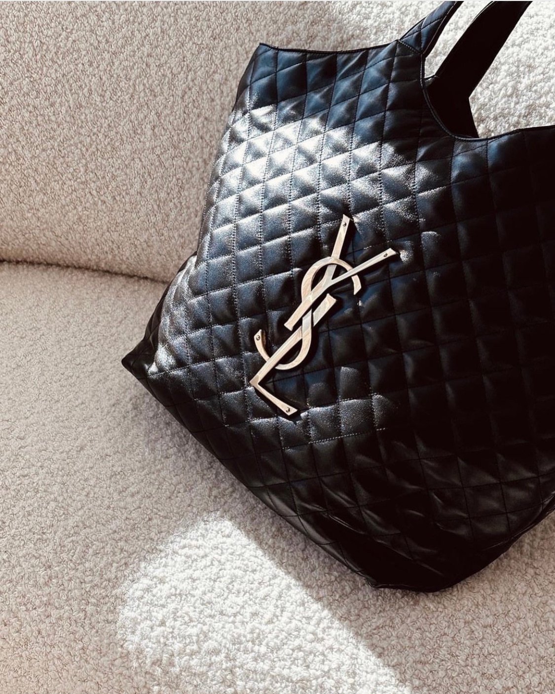 YSL ICARE MAXI TOTE BAG