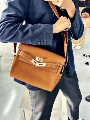 The New Hermès Kelly Messenger Bag | kelly messenger bag | new kelly bag | new hermes kelly bag | slouchy kelly bag | kelly crossbody bag