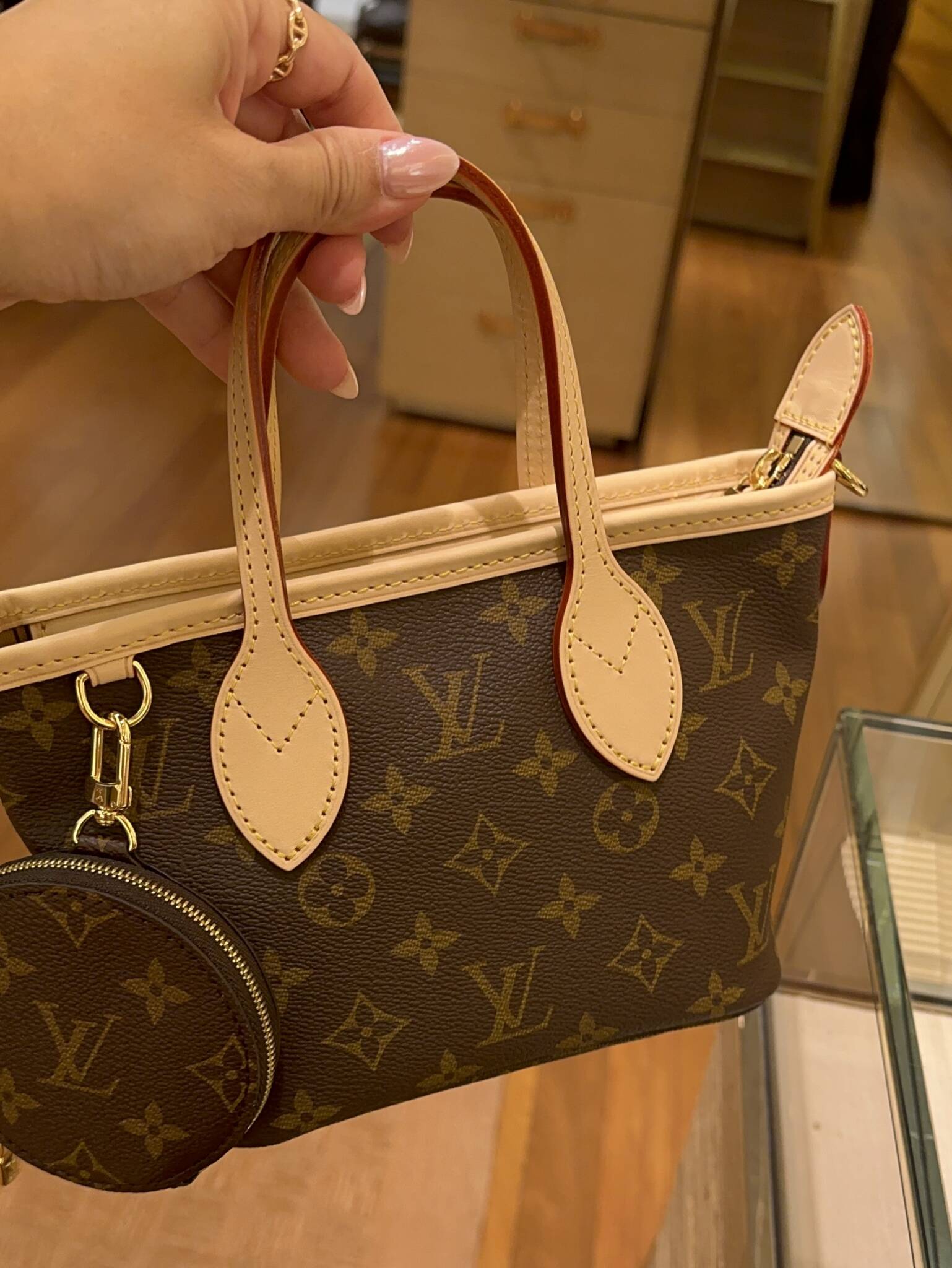 The Pricing History of the Louis Vuitton Neverfull PurseBop