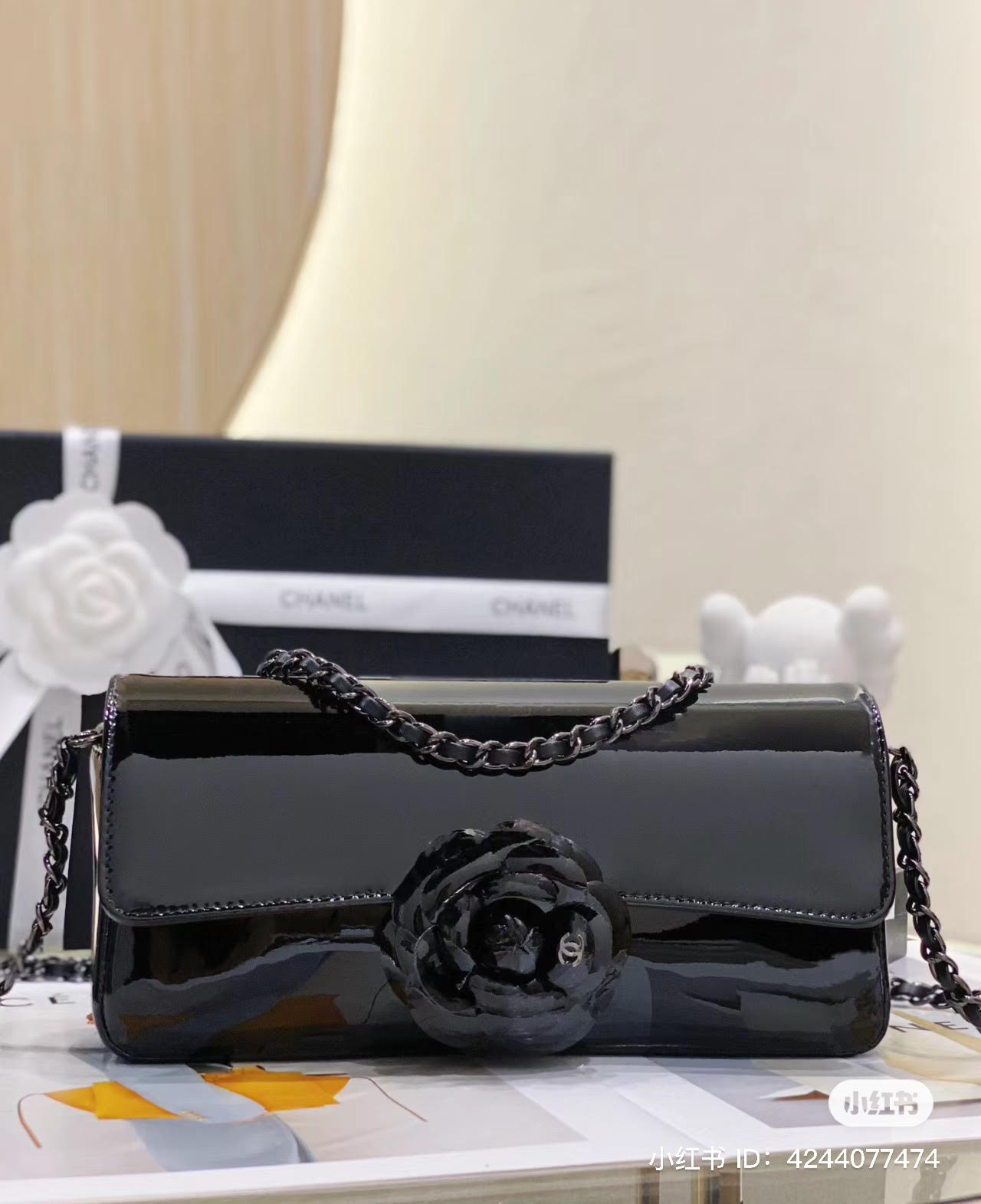 chanel caviar flap bag medium