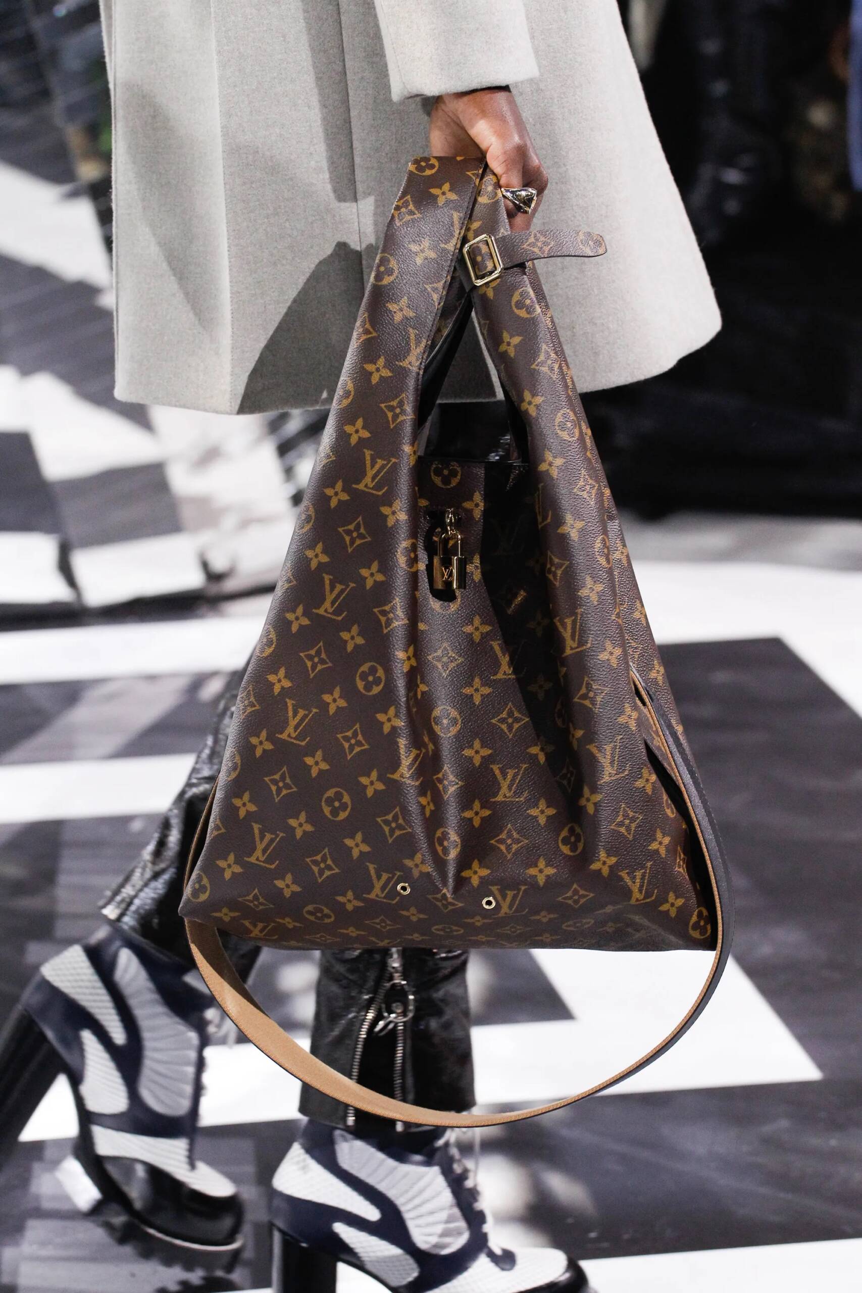 Louis Vuitton - Imagination for Man - A++ Louis Vuitton Premium