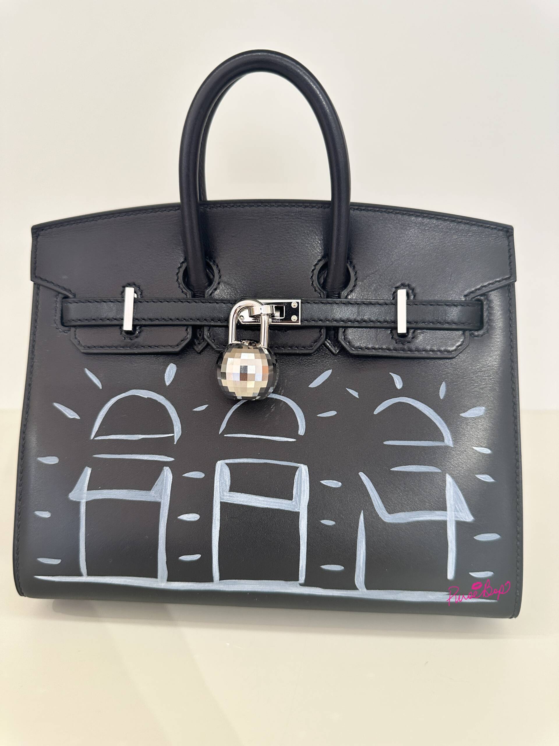 First Look at the New Hermès 'In the Loop' Bag - PurseBop