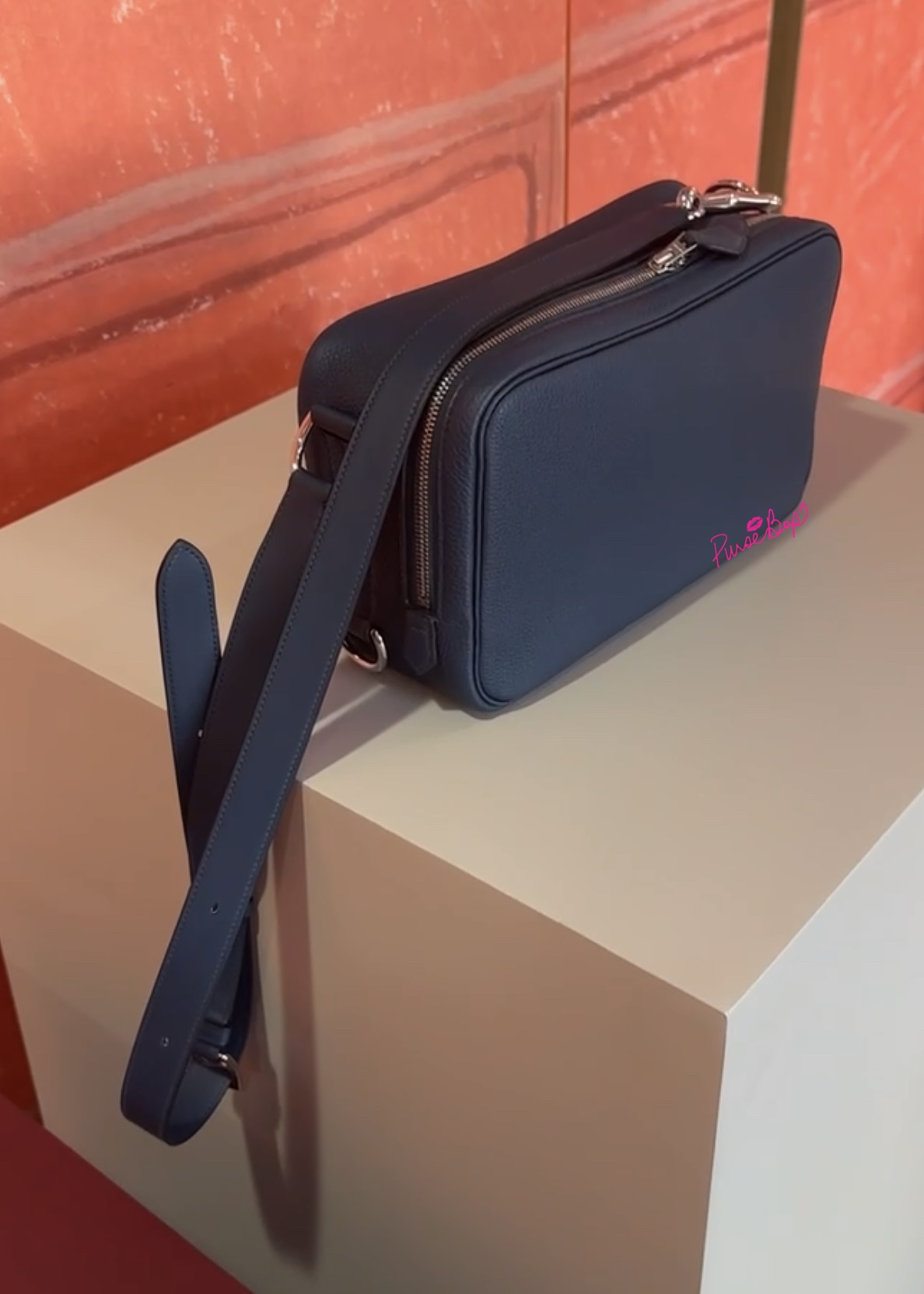 First Look at the New Hermès 'In the Loop' Bag - PurseBop