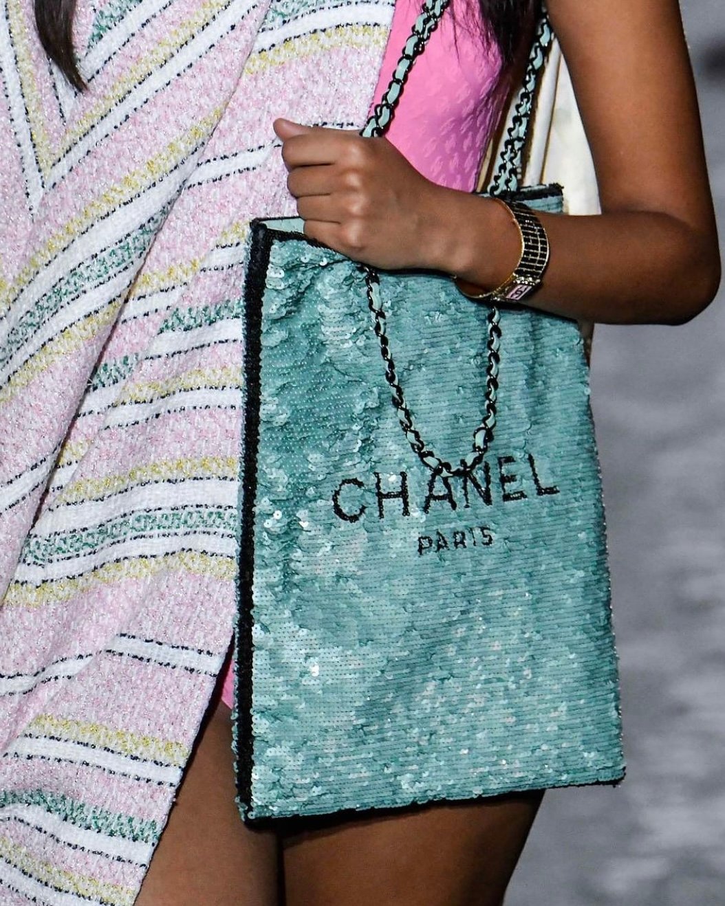 CHANEL Pre Spring Summer 2023 Choosing A New Bag, Shoes, Jewellery