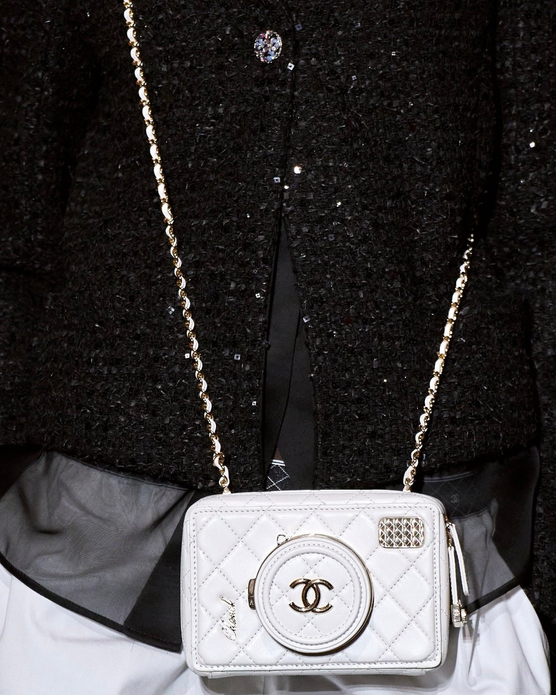 Meet the CHANEL 22 Bag — a new design presented at the Spring