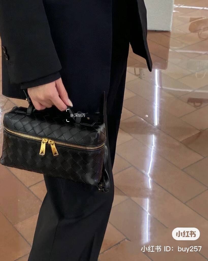 Babette Vanity Bag