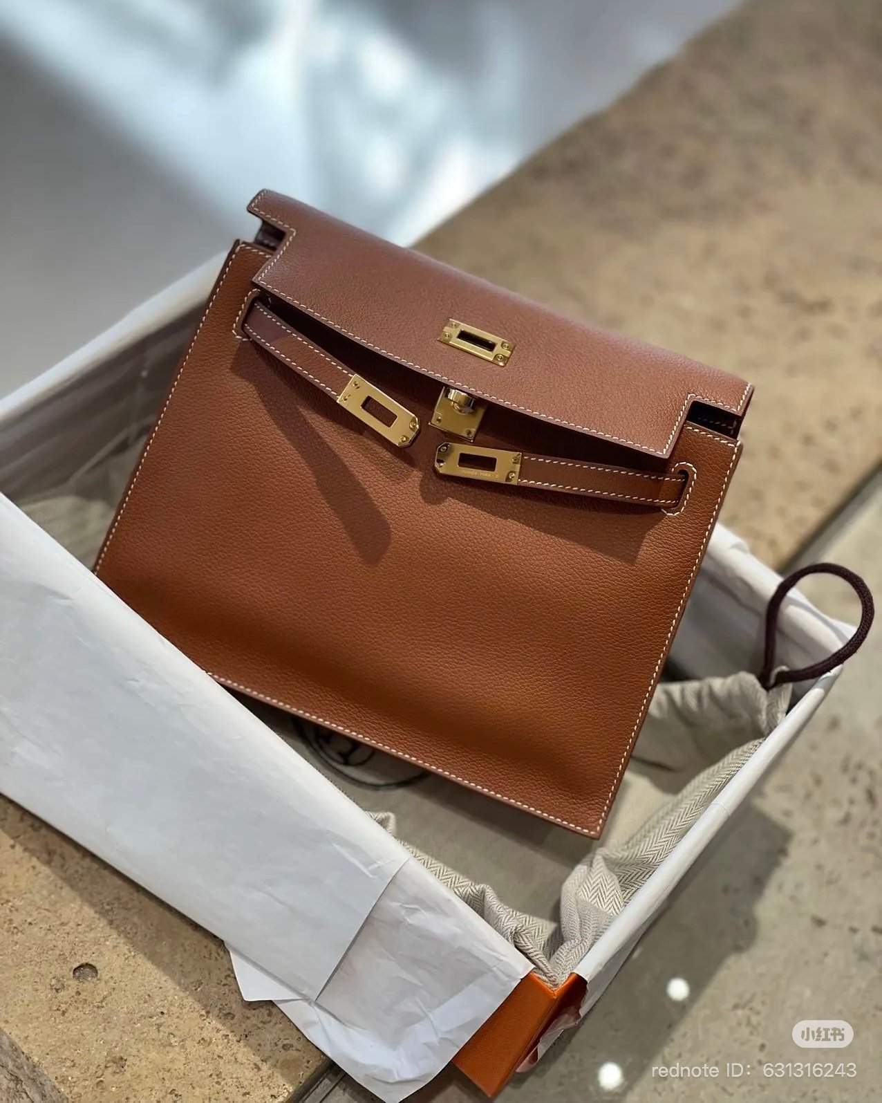 hermès gold kelly danse evercolor gold hardware