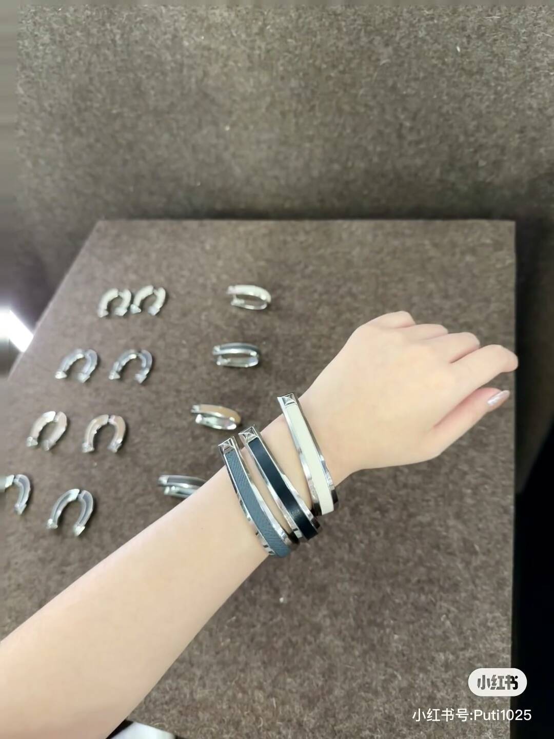 hermès fall-winter 2025 objects presentation