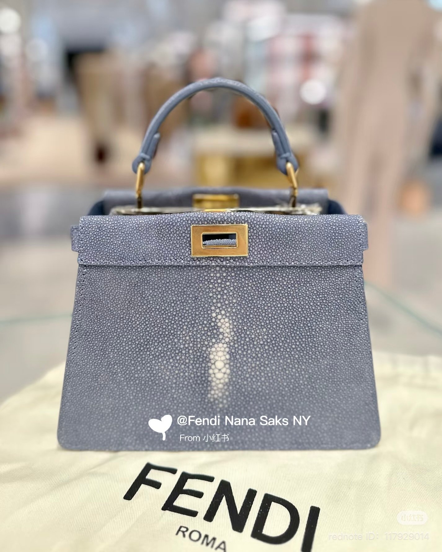 Fendi - Peekaboo ISeeU Petite stingray