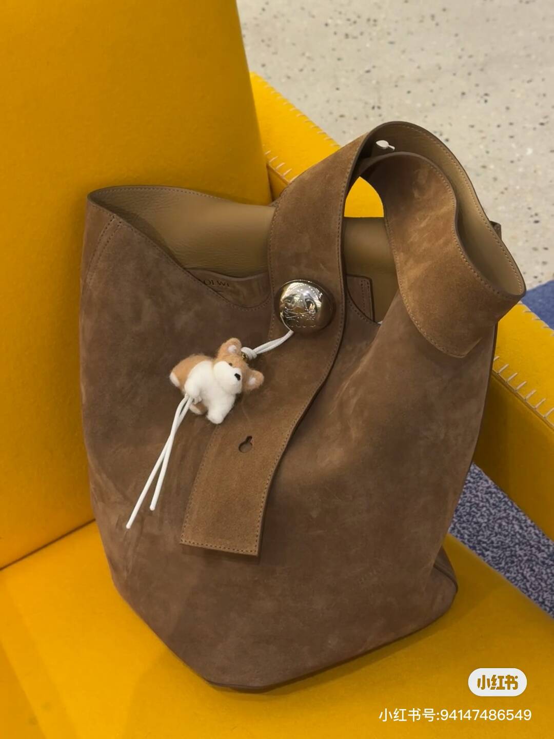 loewe large pebble bucket bag suede