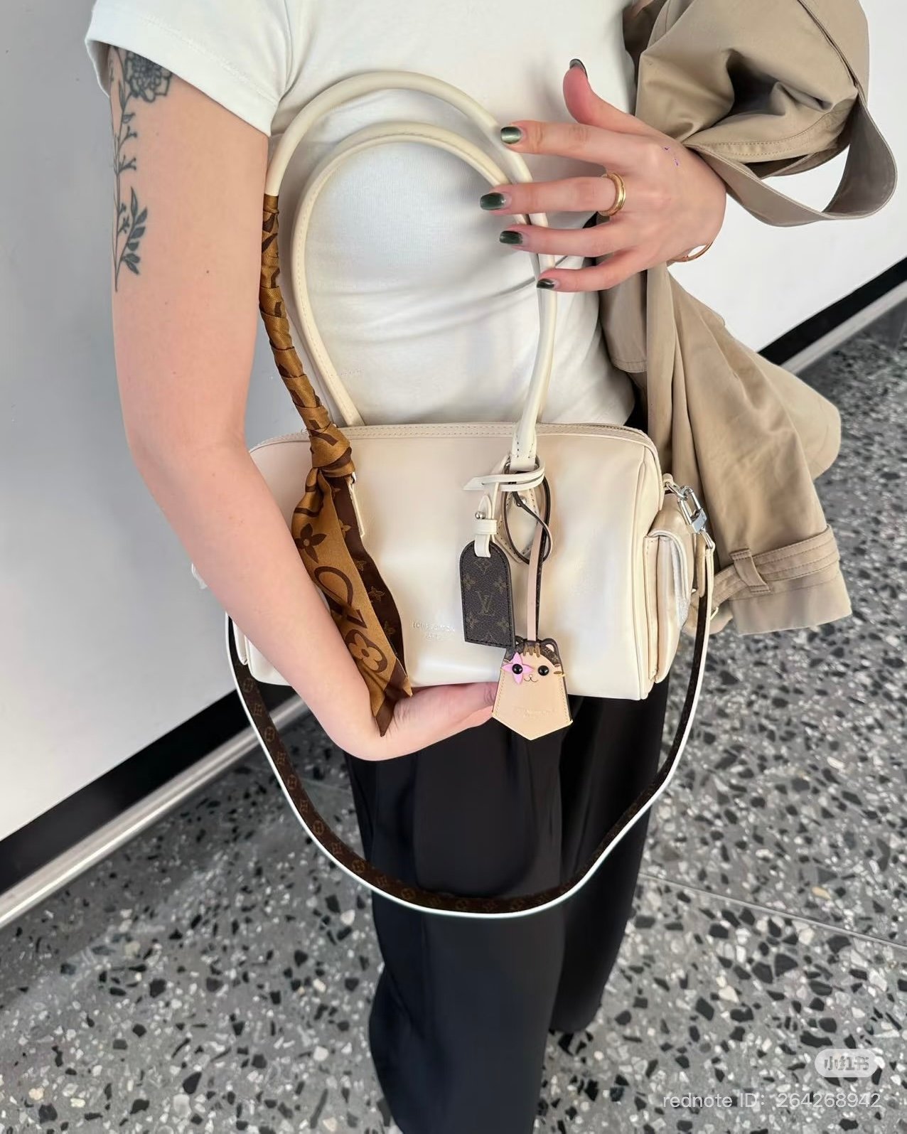 louis vuitton speedy cargo vibe